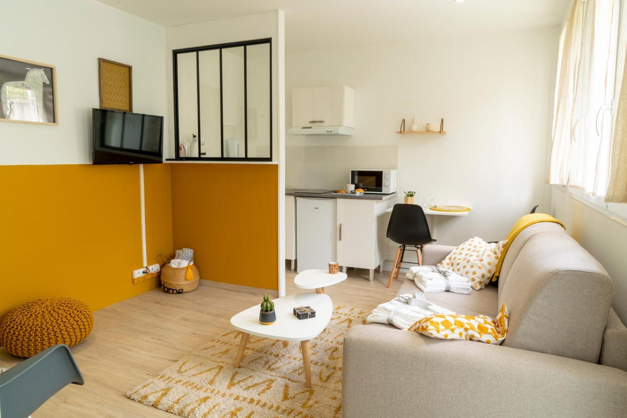 Stockholm- Studio Serenite Avec Jardin Charleville-Mézières 外观 照片