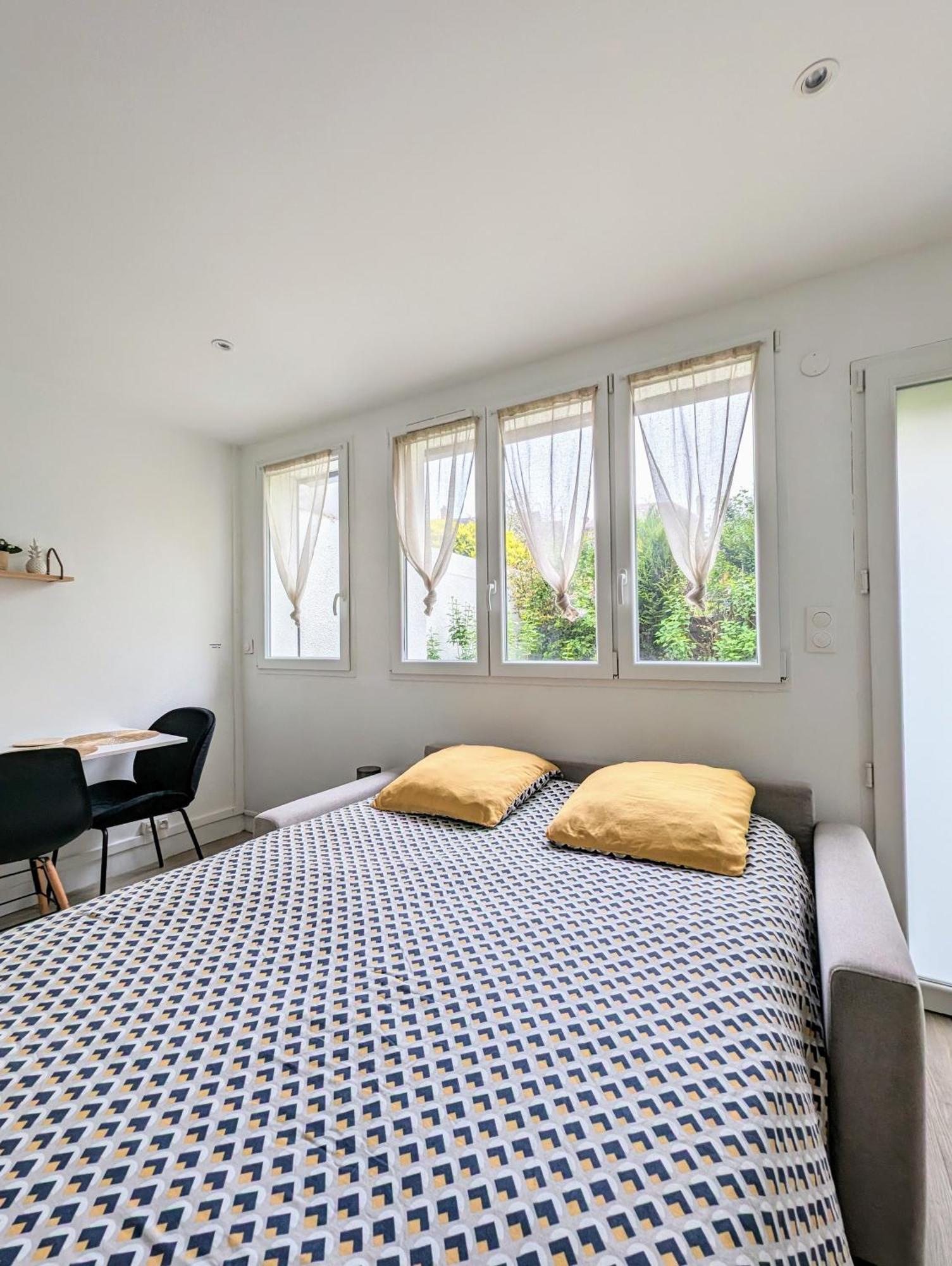 Stockholm- Studio Serenite Avec Jardin Charleville-Mézières 外观 照片